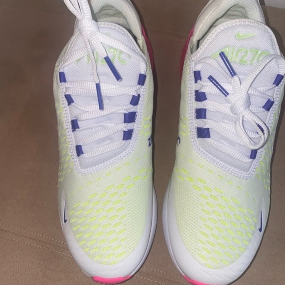 Amazon.com: Nike Women Nike airmax 270
